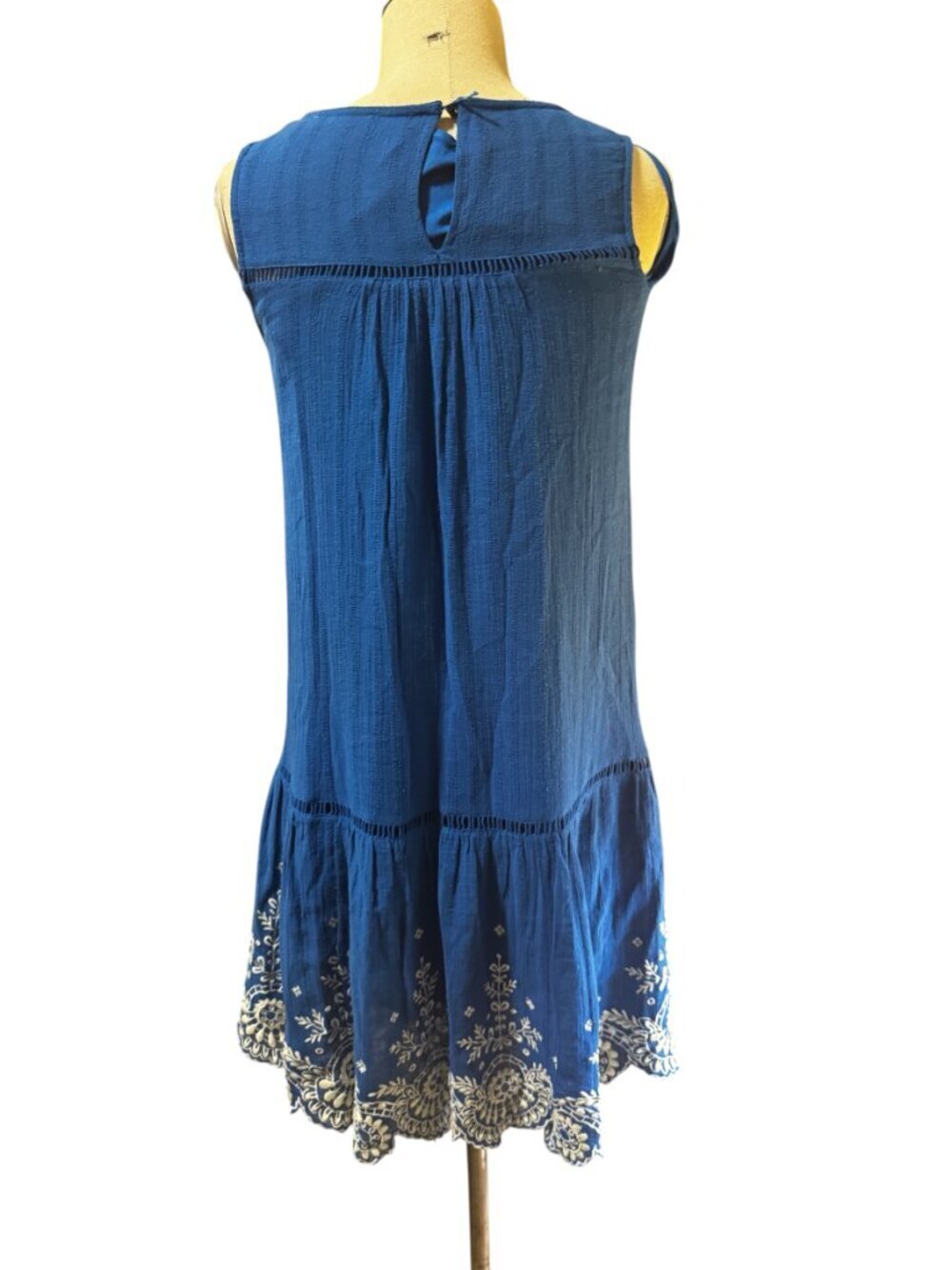 Anthropologie Meadow Rue Embroidered Blue Boho Dress Sleeveless Size 2 - Picture 8 of 9